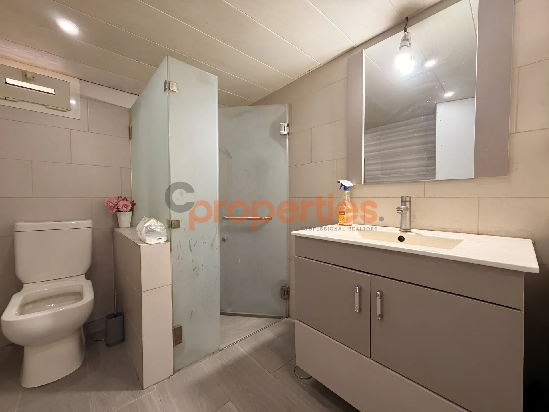 Apartment for Rent in Naqqache