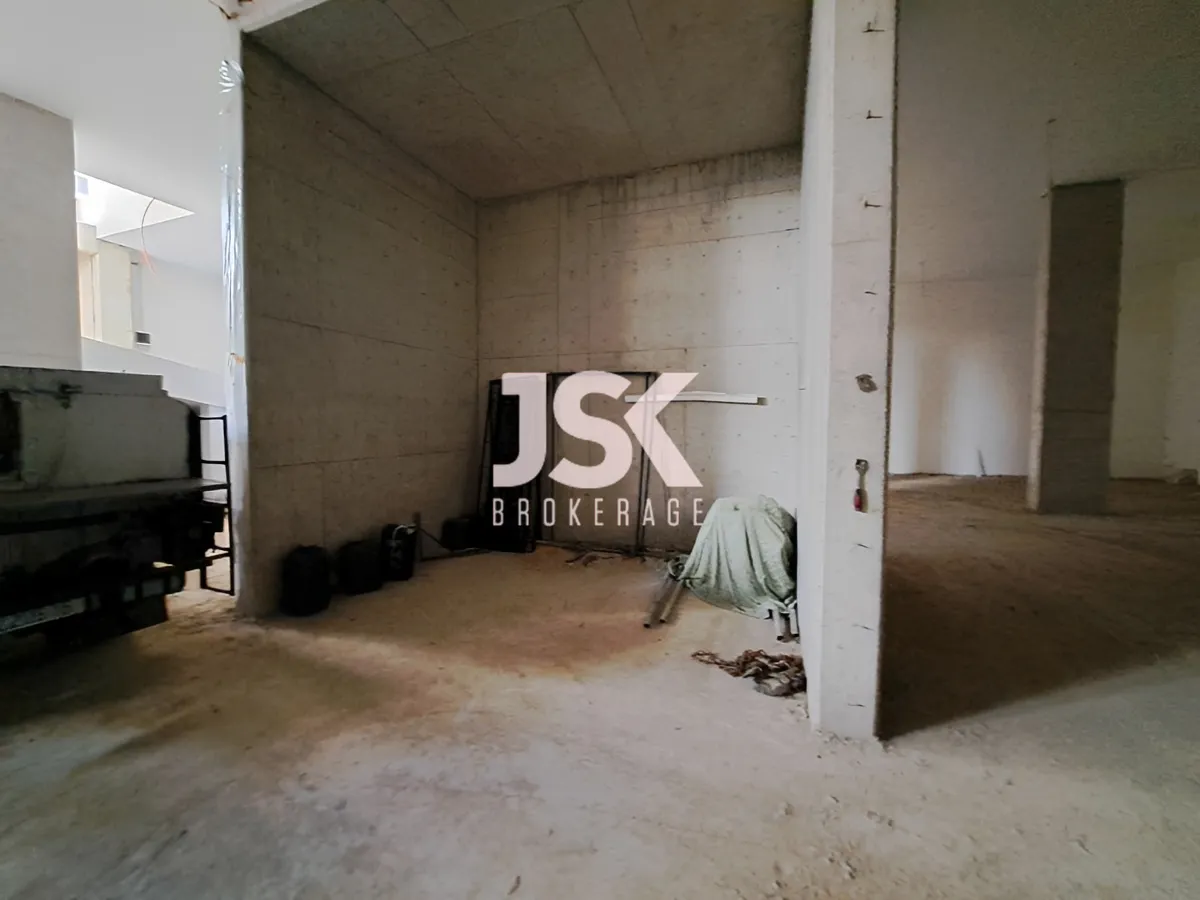 Warehouse for rent in Sabtiyeh