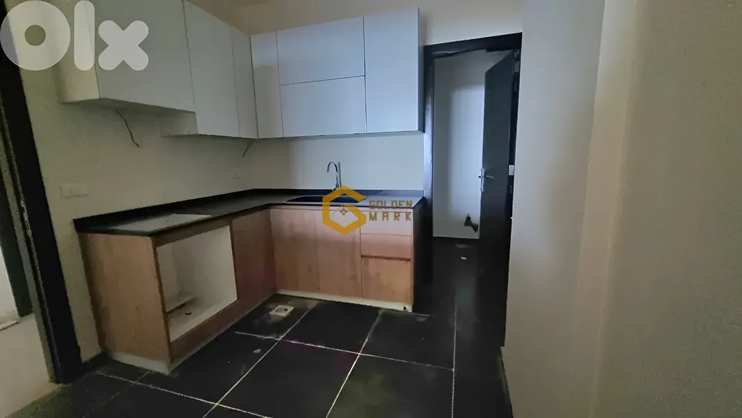 Apartment for Sale in Qornet El Hamra