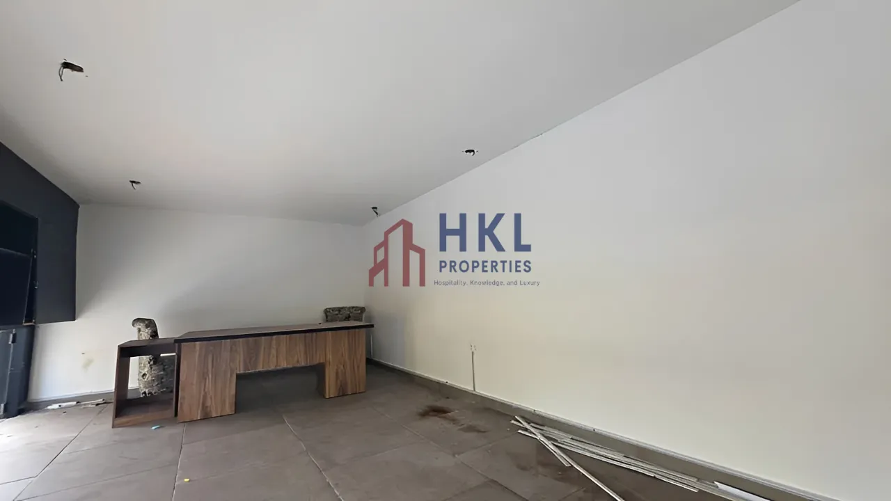 Shop for rent in Achrafieh