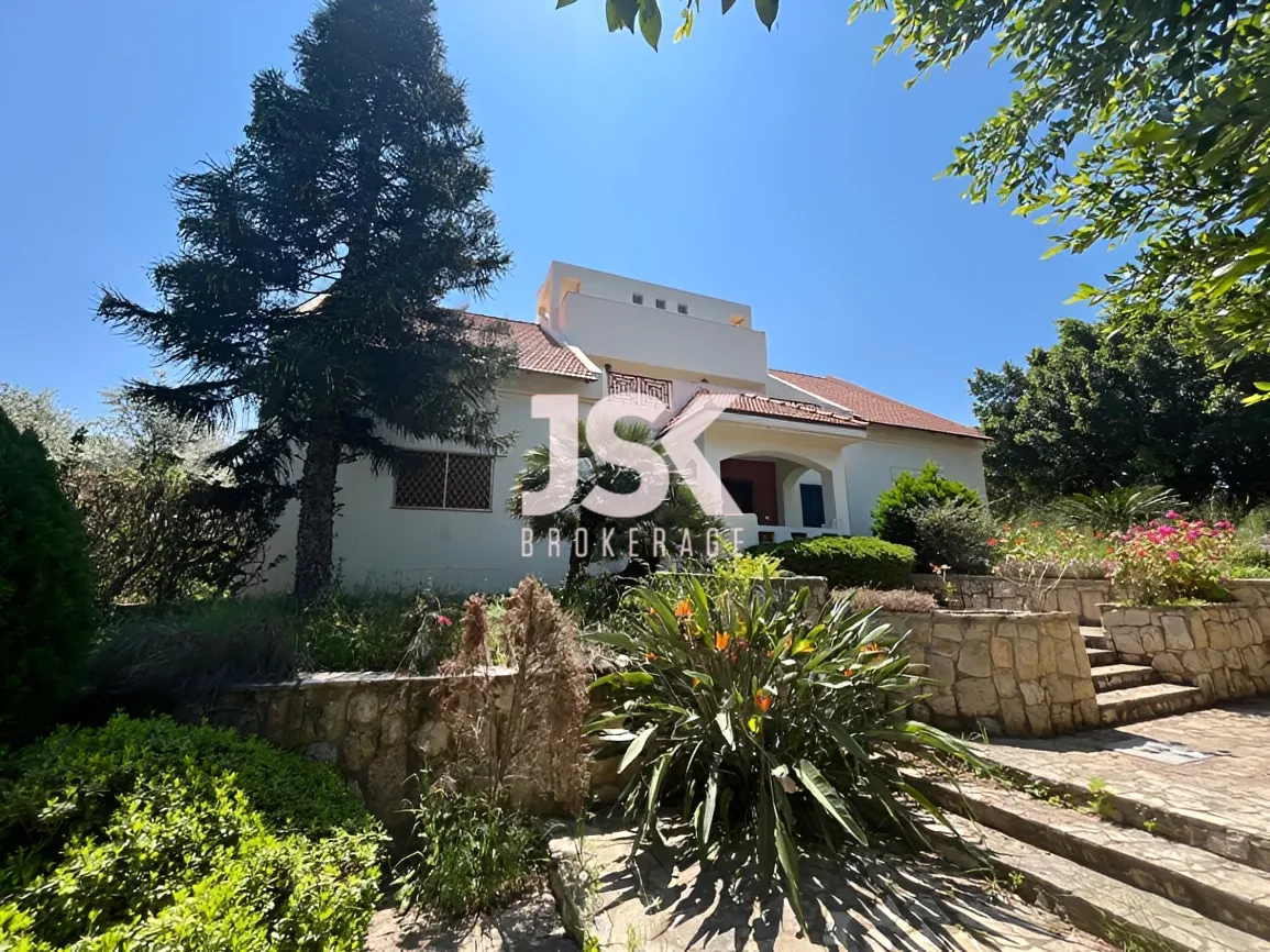 Villa for sale in Koura, Lebanon - 4 bed, 4 bath