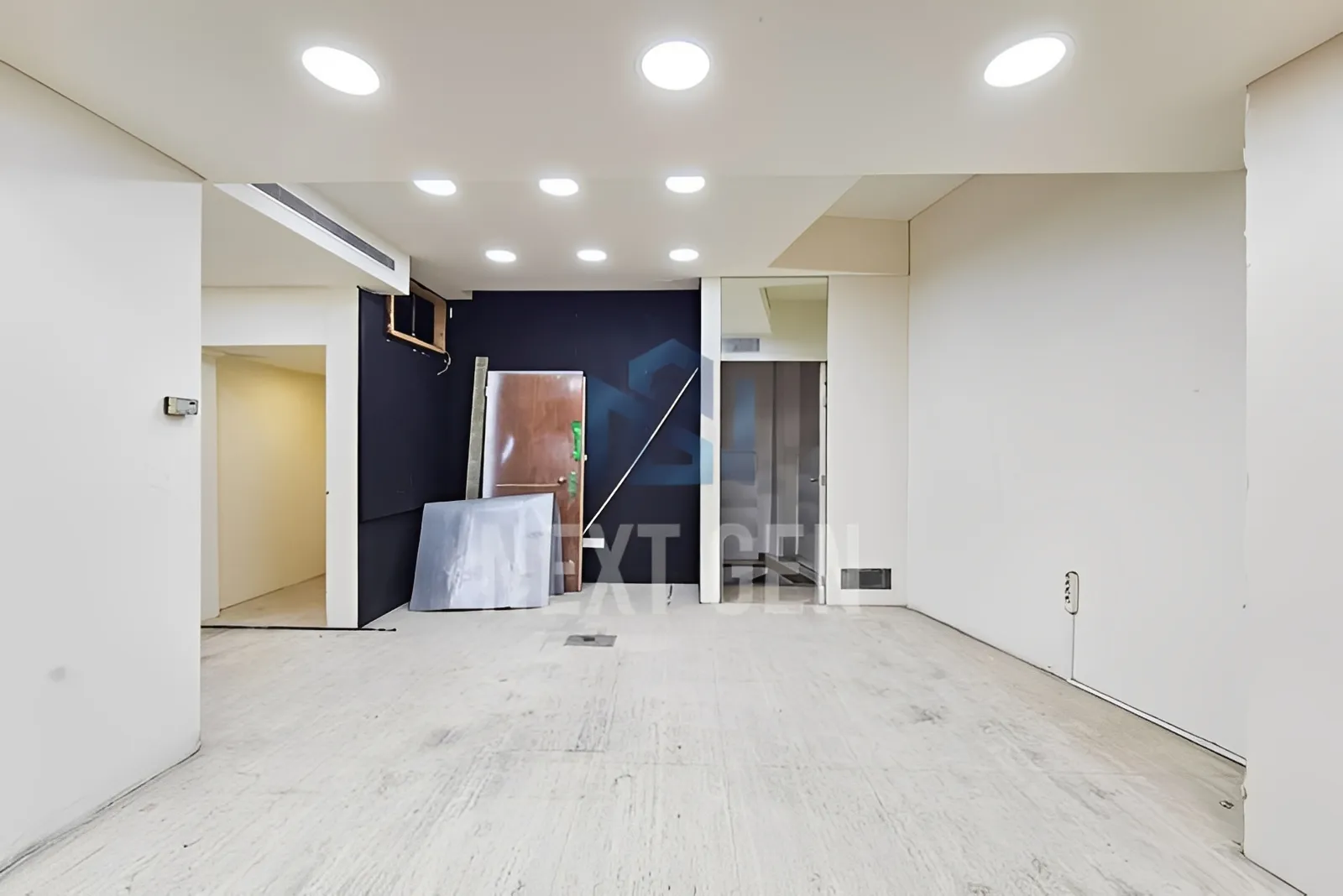 Shop for Rent in Downtown