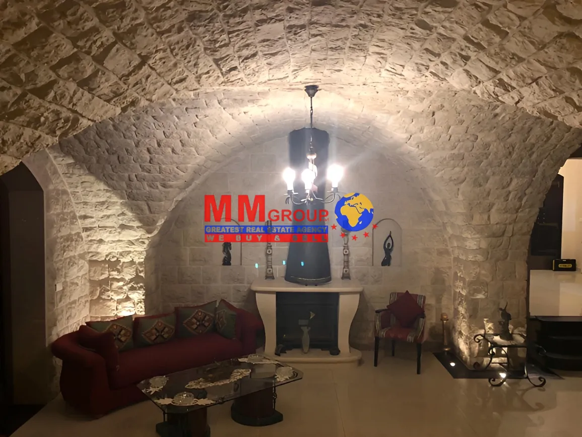 Villa for sale in Ajaltoun, Lebanon - 3 bed, 6 bath