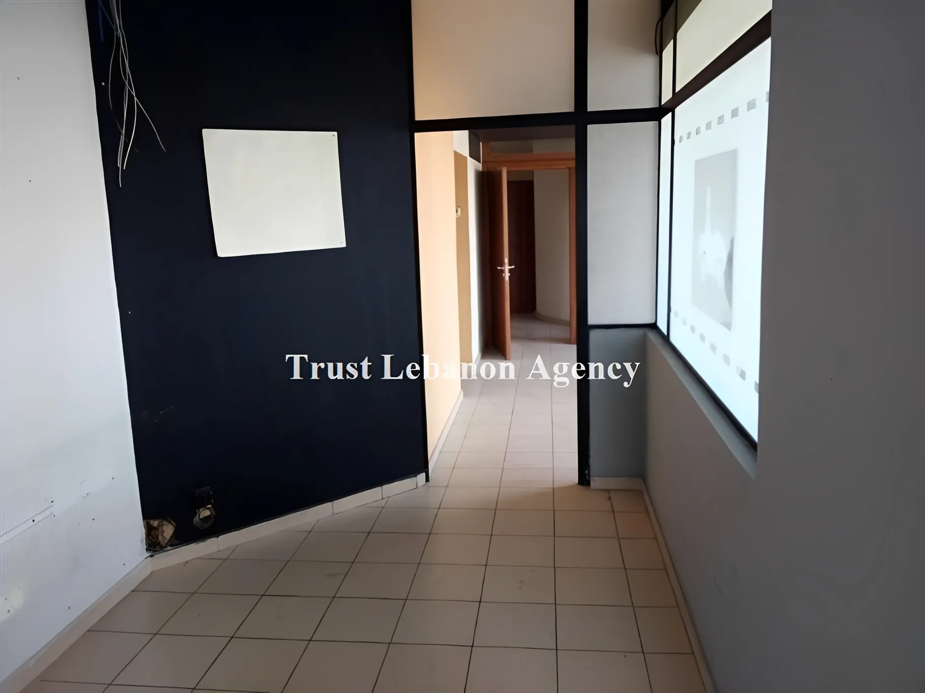 Office for rent in Baabda, Furn Al Chebak