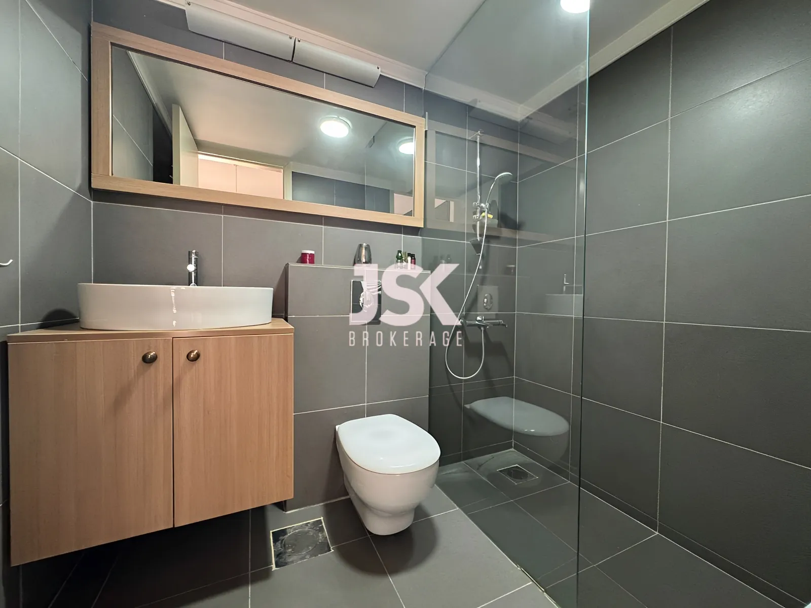 Apartment for Sale in Beit Meri