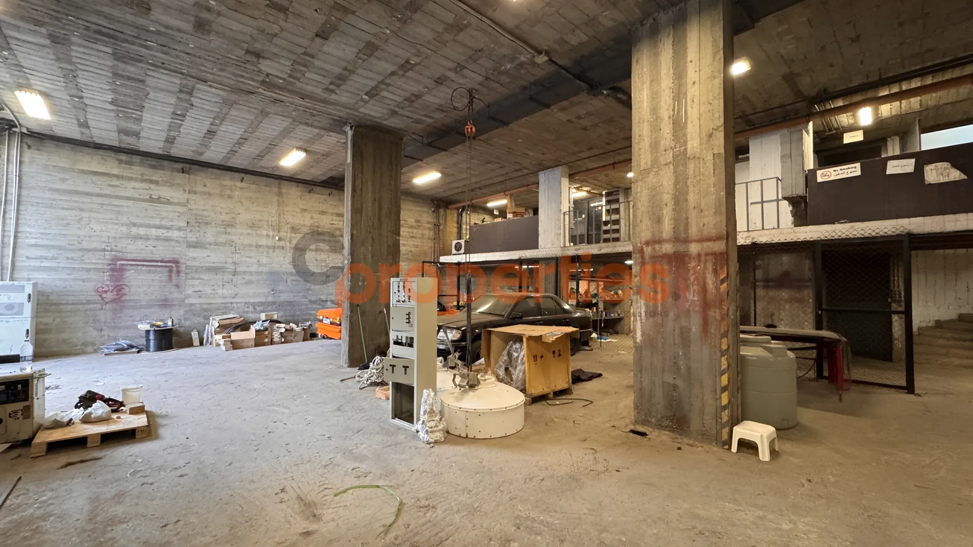 Warehouse for Rent in Aaoukar