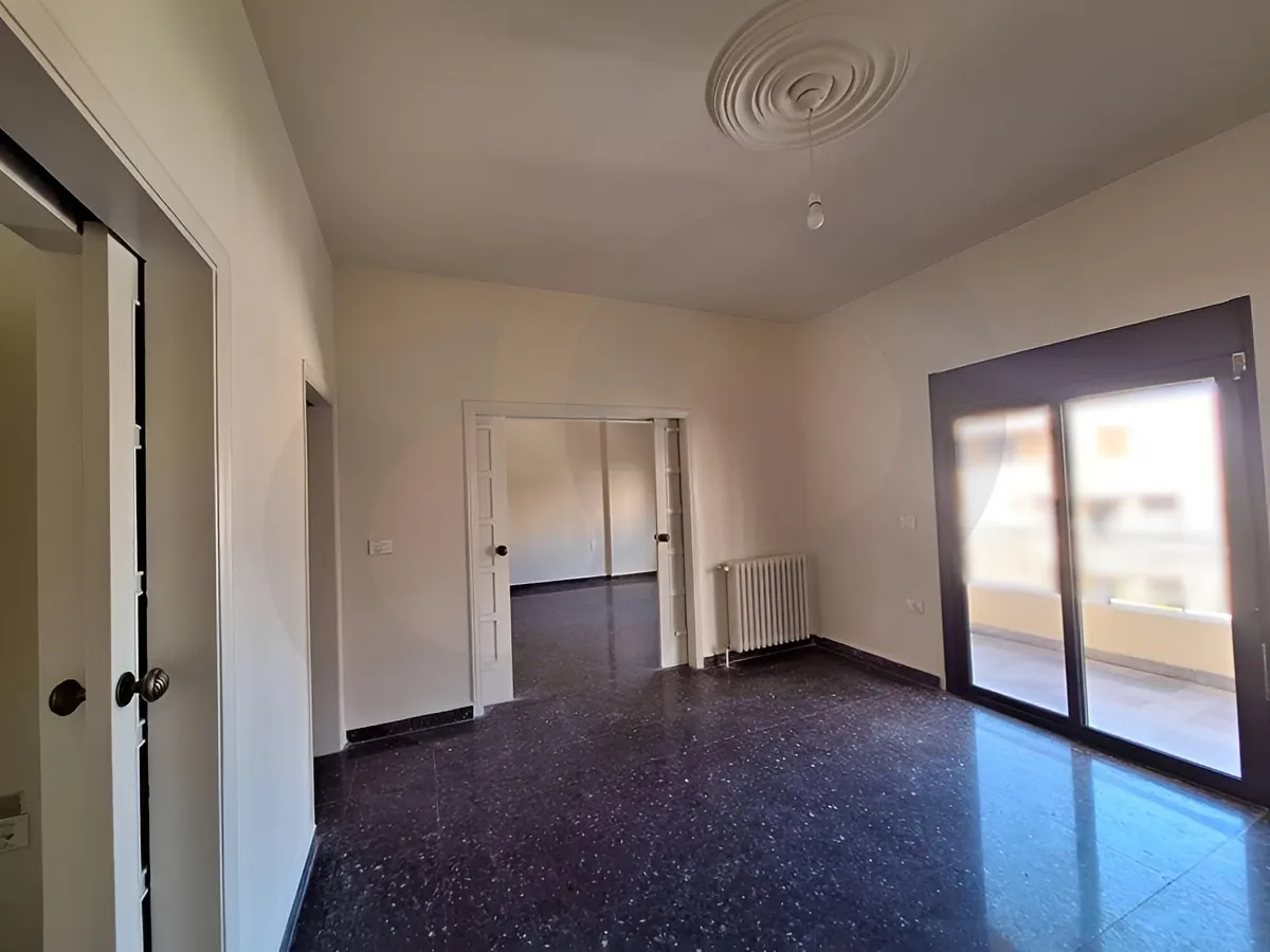 Office for rent in Mansourieh