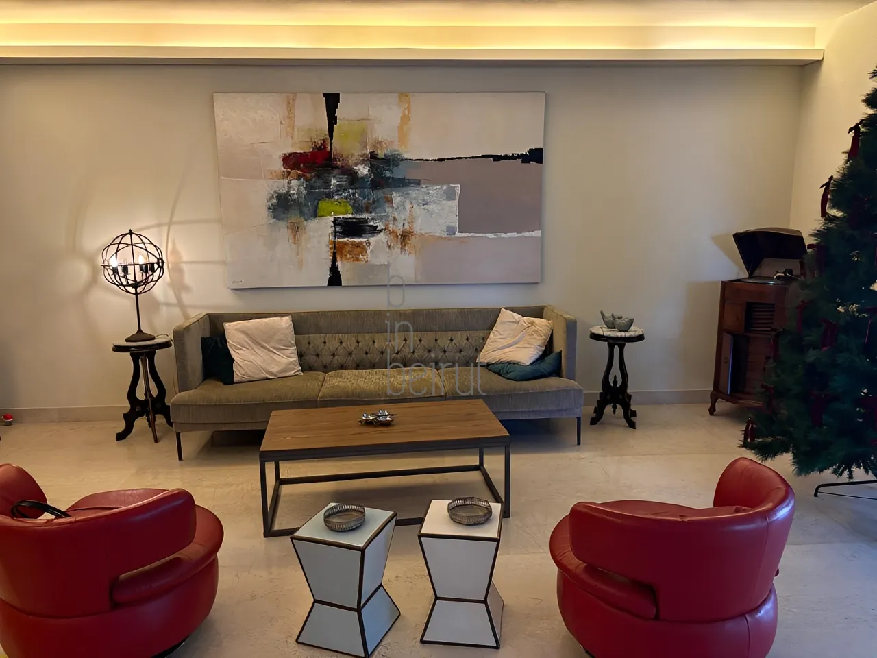 Apartment for Rent in Achrafieh - 3 bed, 2 bath