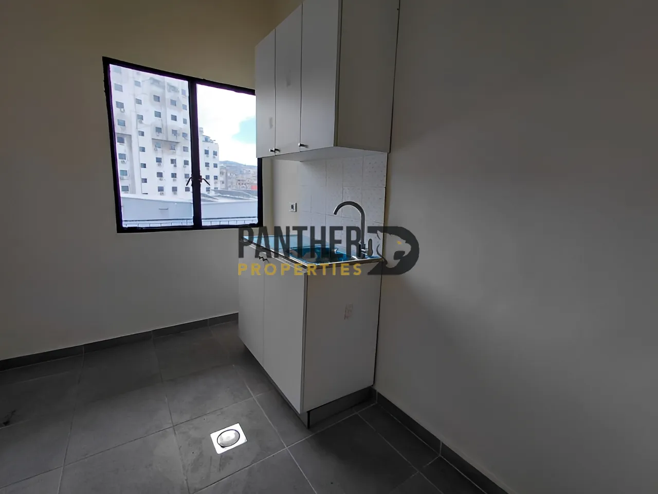 Office for rent in Baouchriyeh