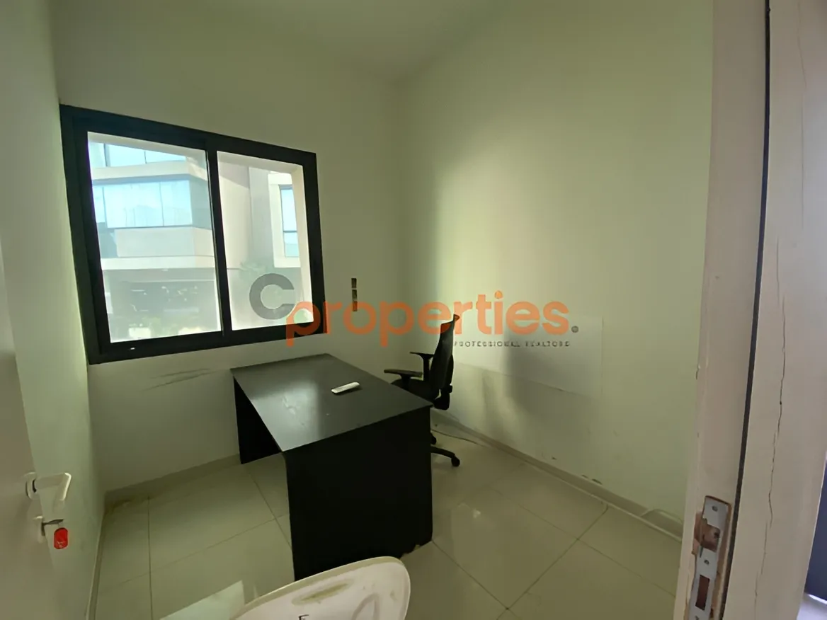Office for Rent in Zalqa