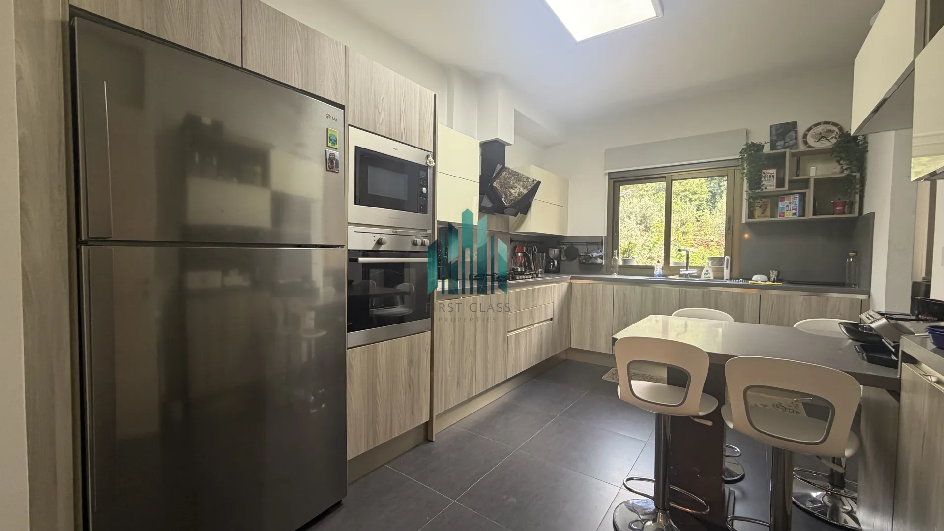 Apartment for sale in Bsalim