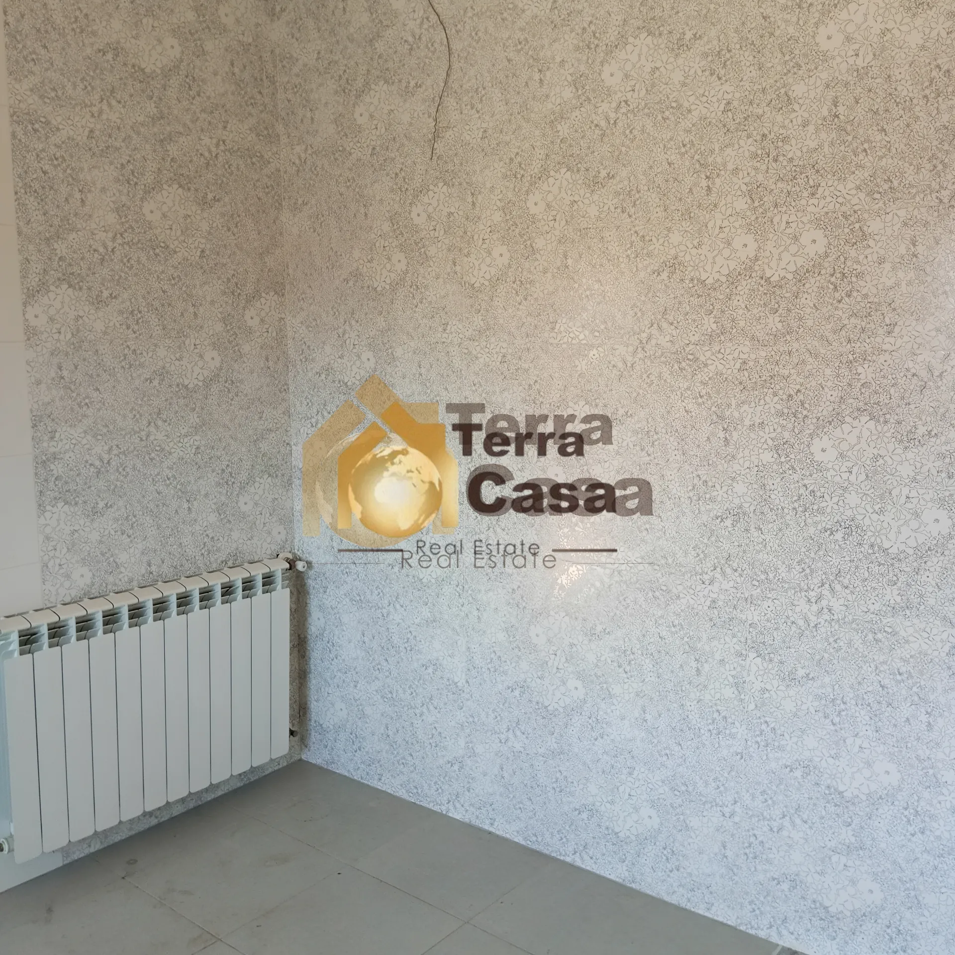 Apartment for Sale in Jdita - 3 bed, 3 bath