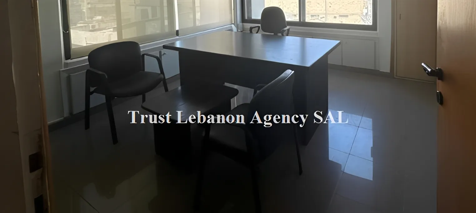 Office for rent in Metn, Dawra