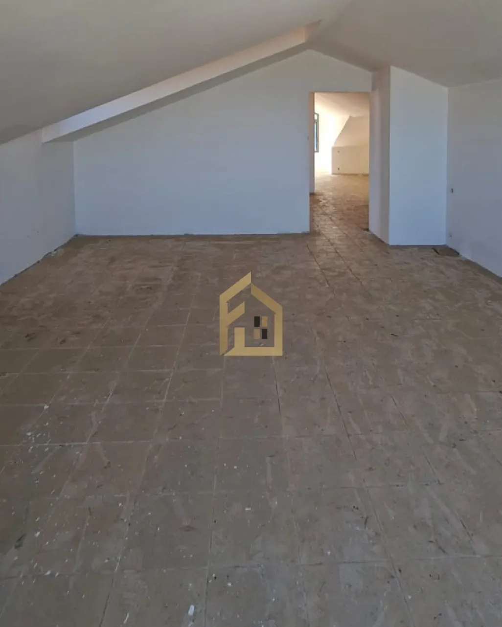 Duplex for sale in Qornet El Hamra, Lebanon