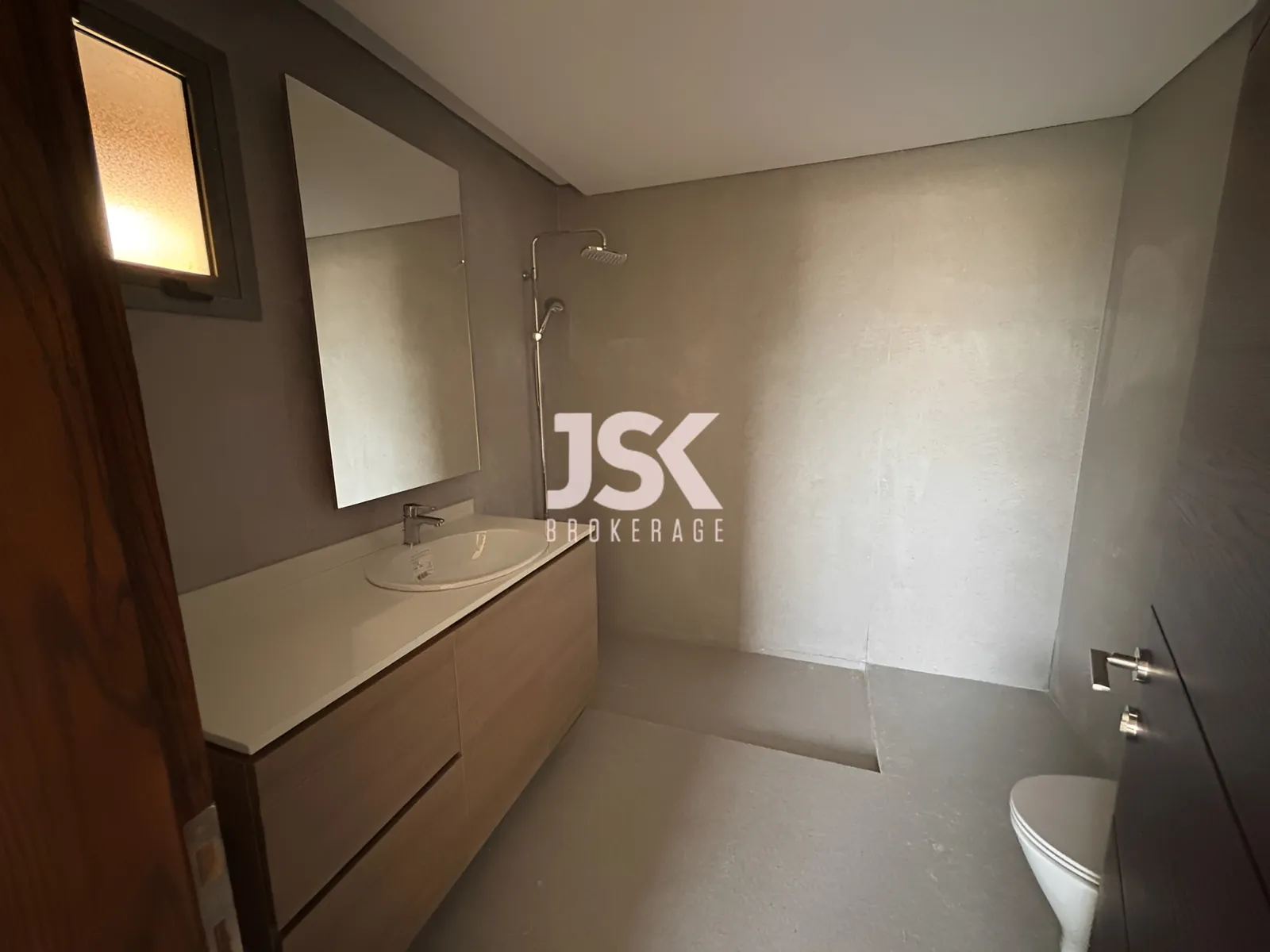 Apartment for Sale in Cornet Chahwan