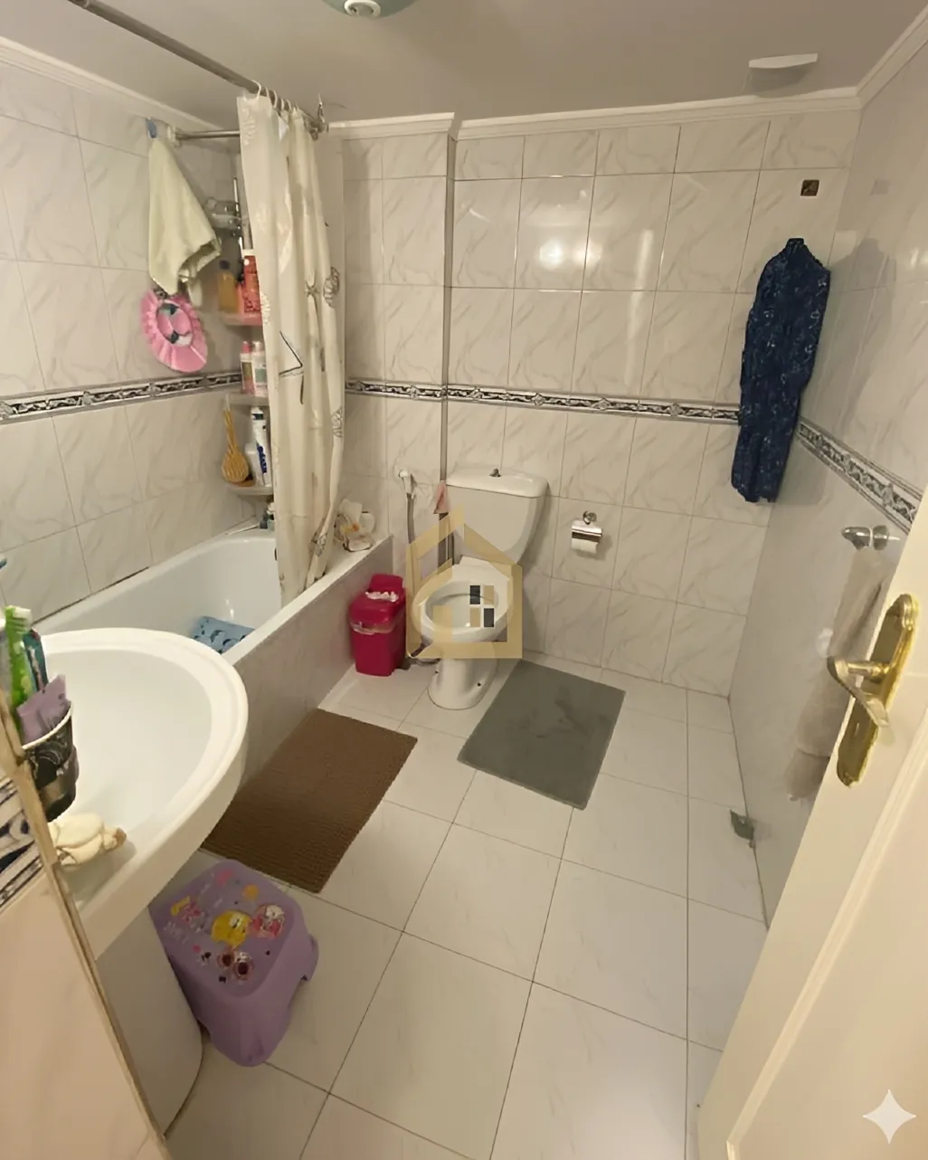 Apartment for sale in Ras Al Naba'a, Beirut, Lebanon