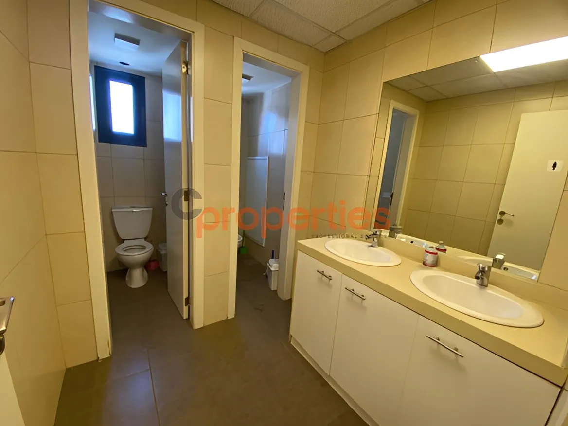 Office for Rent in Zalqa