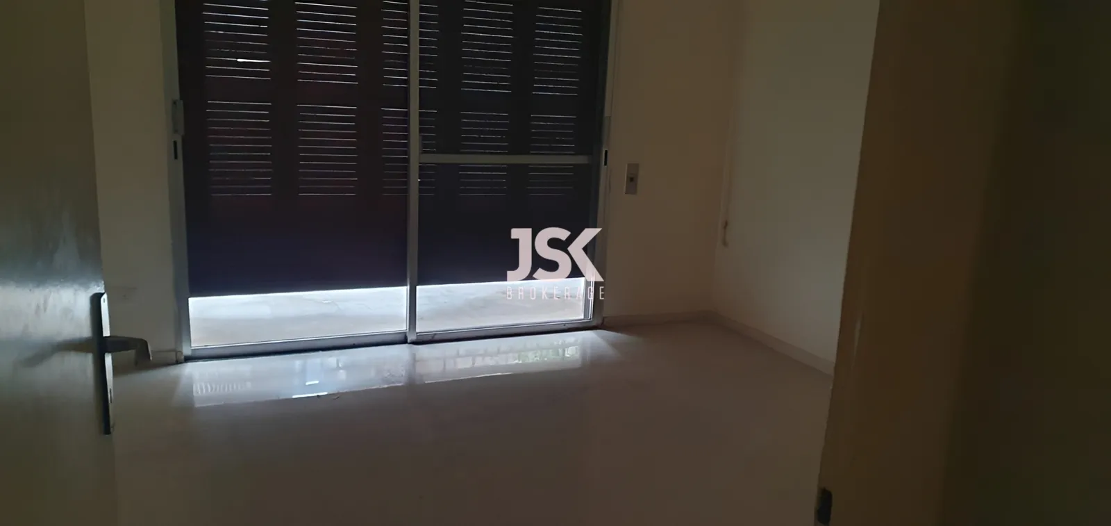 Building for Sale in Kraytem