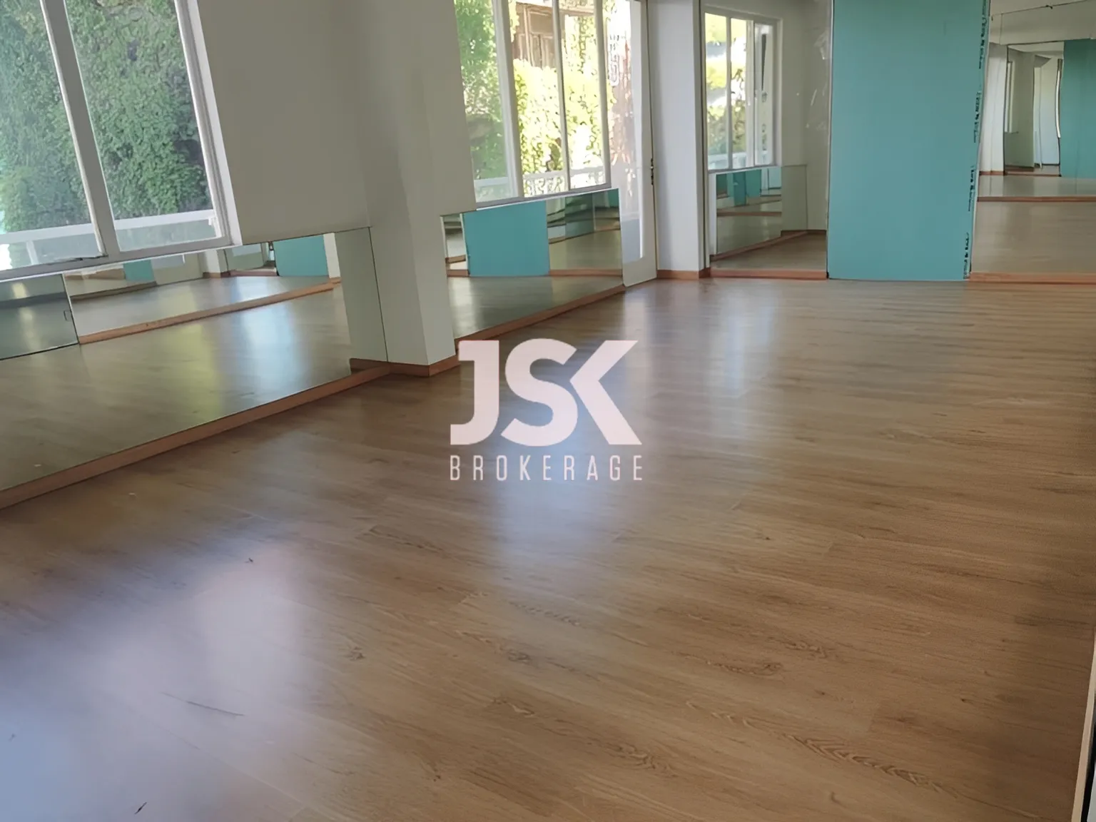 Office for Rent in Tabariss, Beirut, Lebanon
