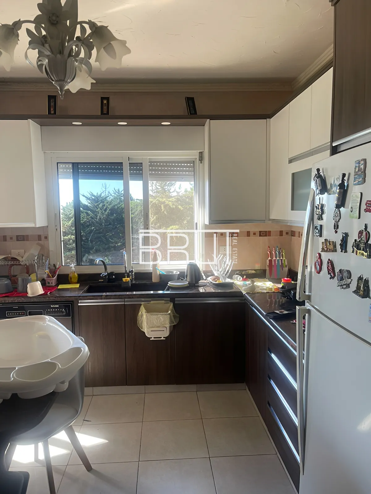 Apartment for Sale in Ballouneh