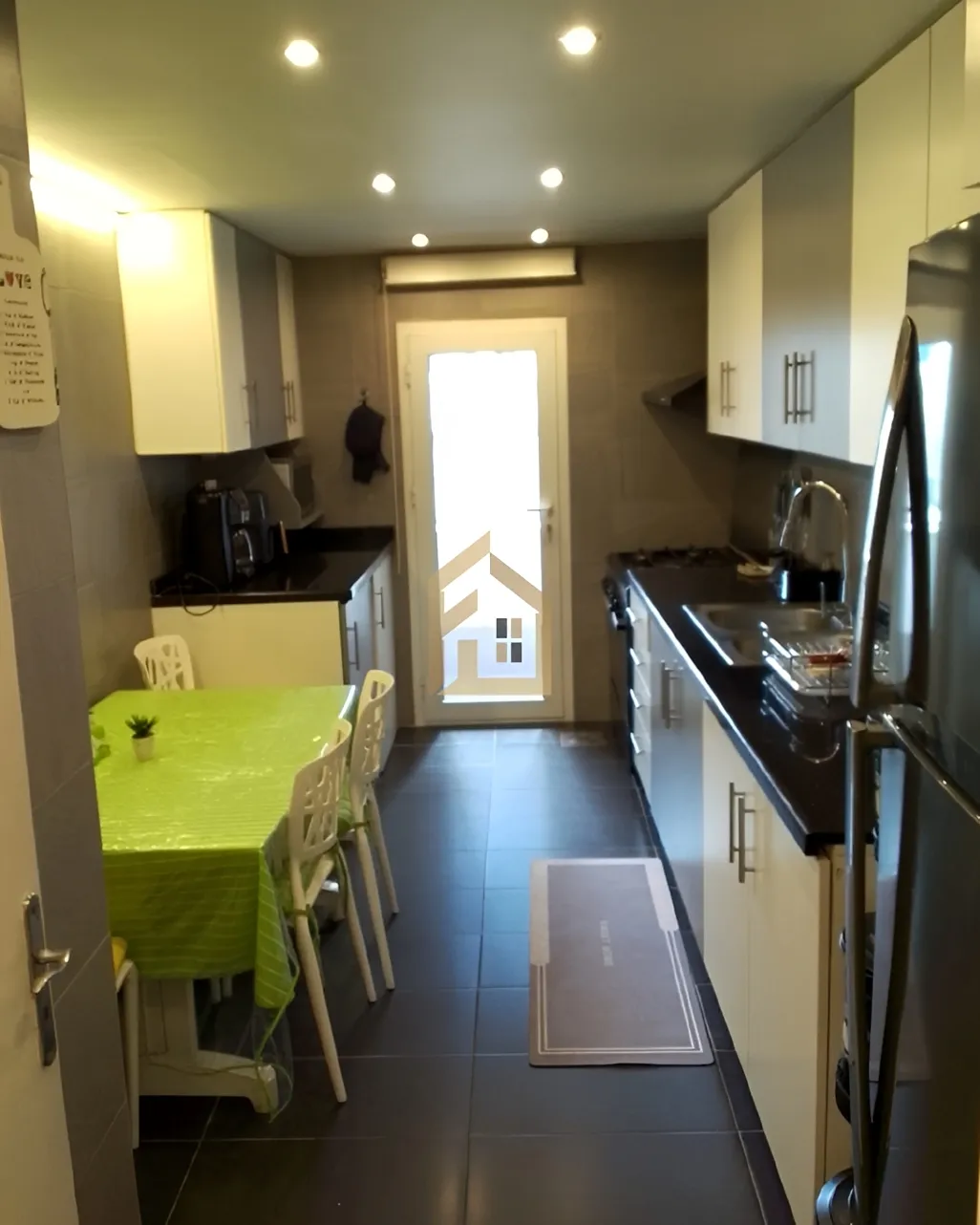 Apartment for rent in Achrafieh, Beirut, Lebanon - 2 bed, 2 bath