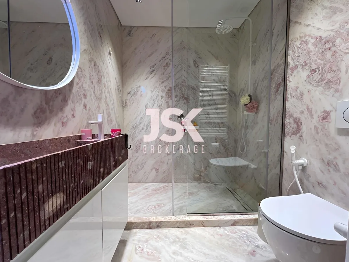 Apartment for Sale in Mar Mikhael, Bayrut, Lebanon