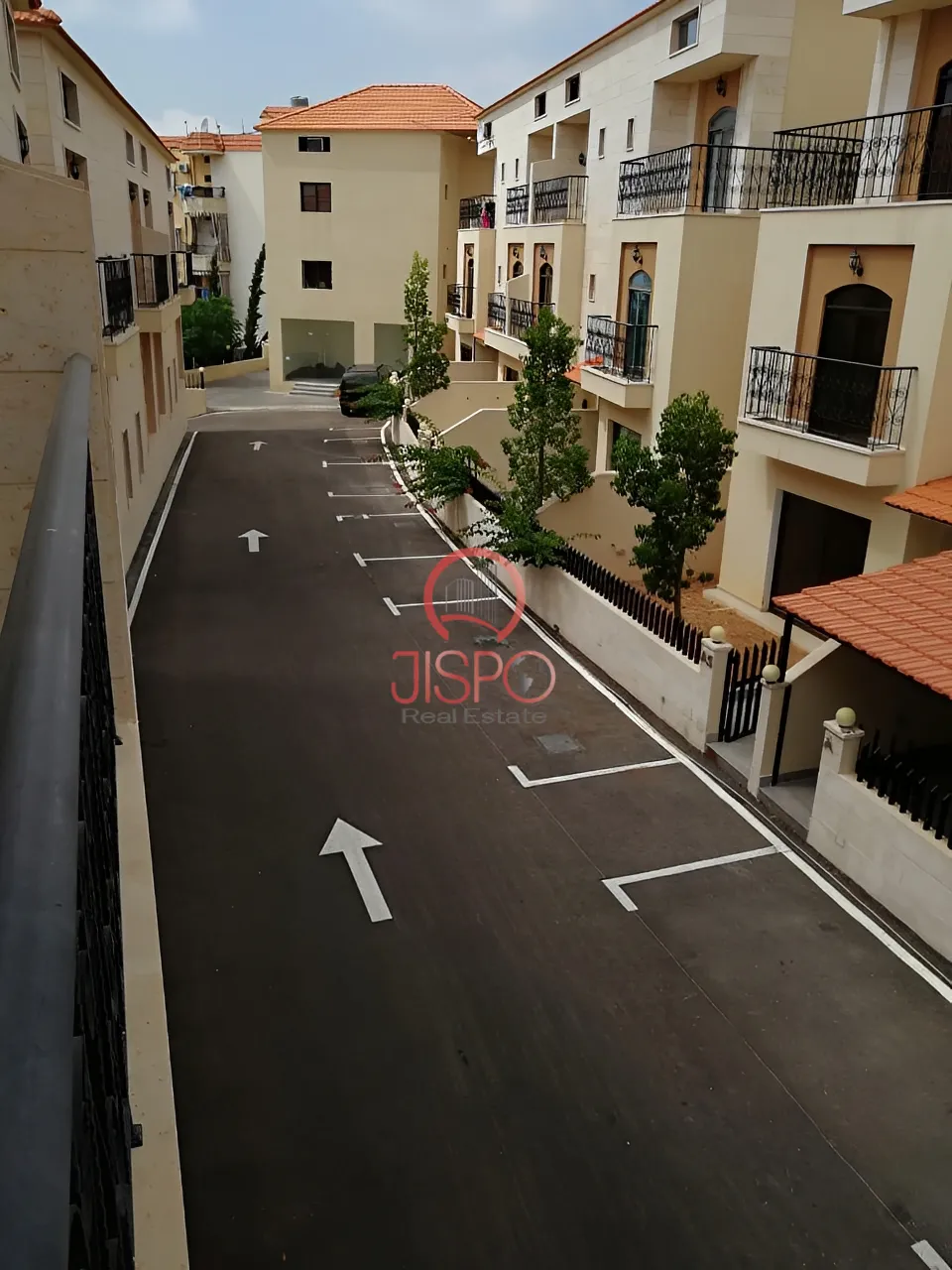 Triplex for Sale in Baasir