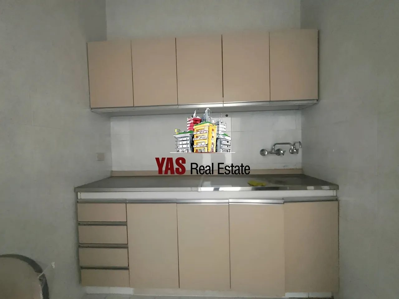 Office for rent in Daoura