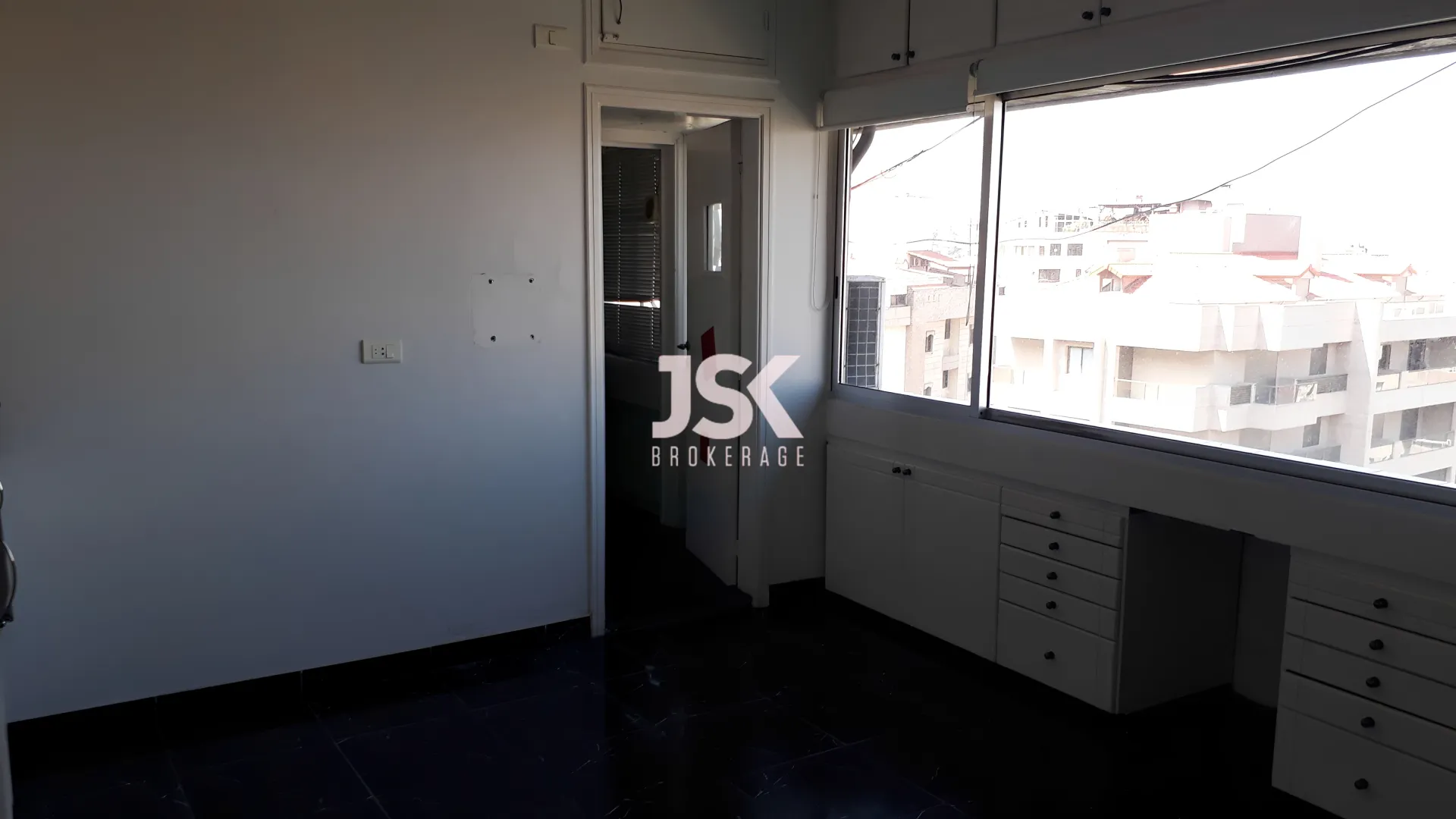 Office for Rent in Jounieh