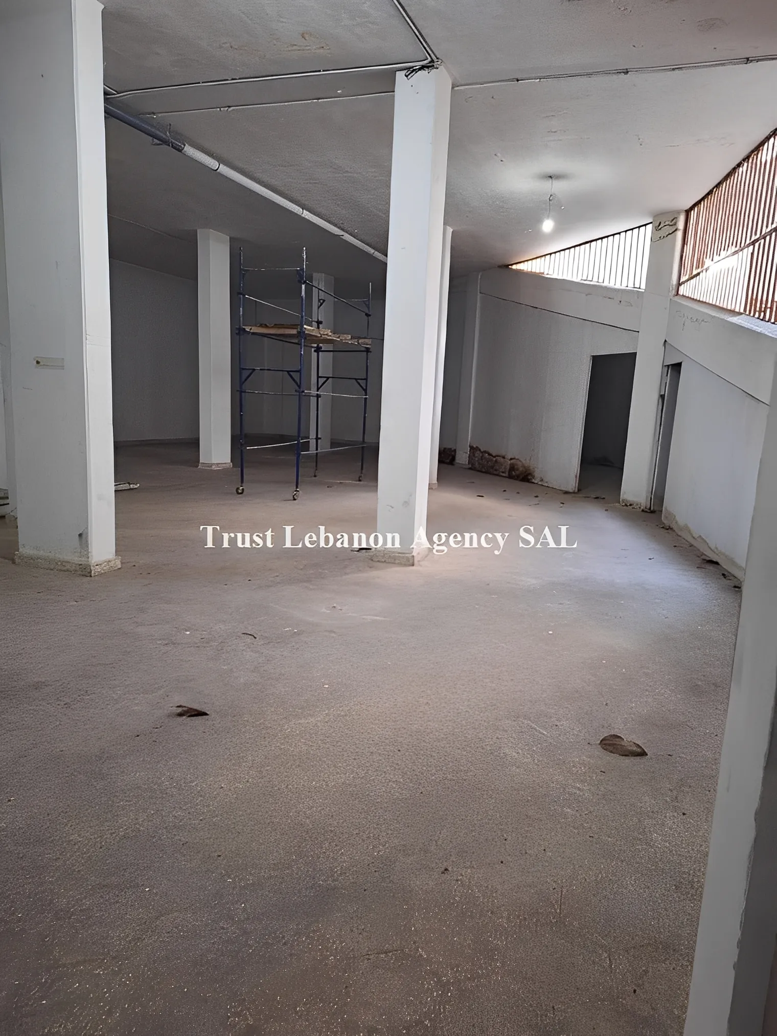 Commercial Property For Sale in Metn, Jdeideh