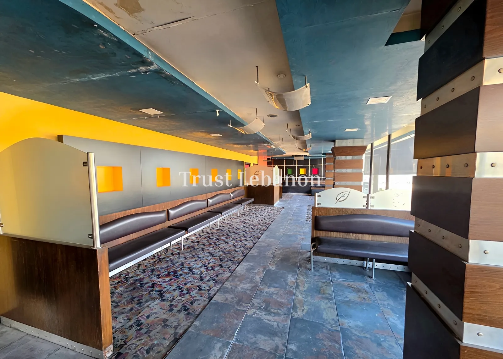 Showroom for rent in Baabda