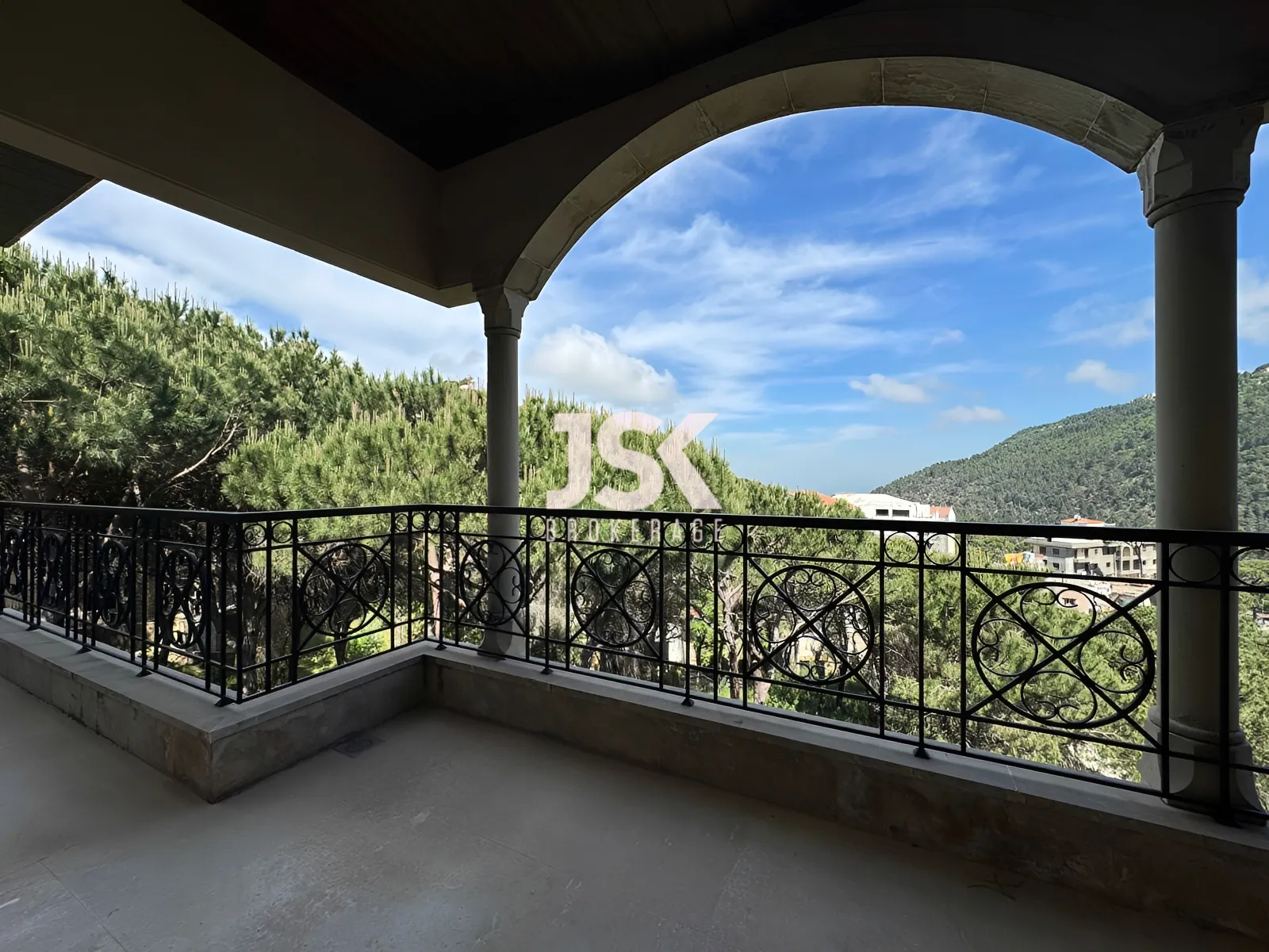 Duplex for Sale in Baabdat