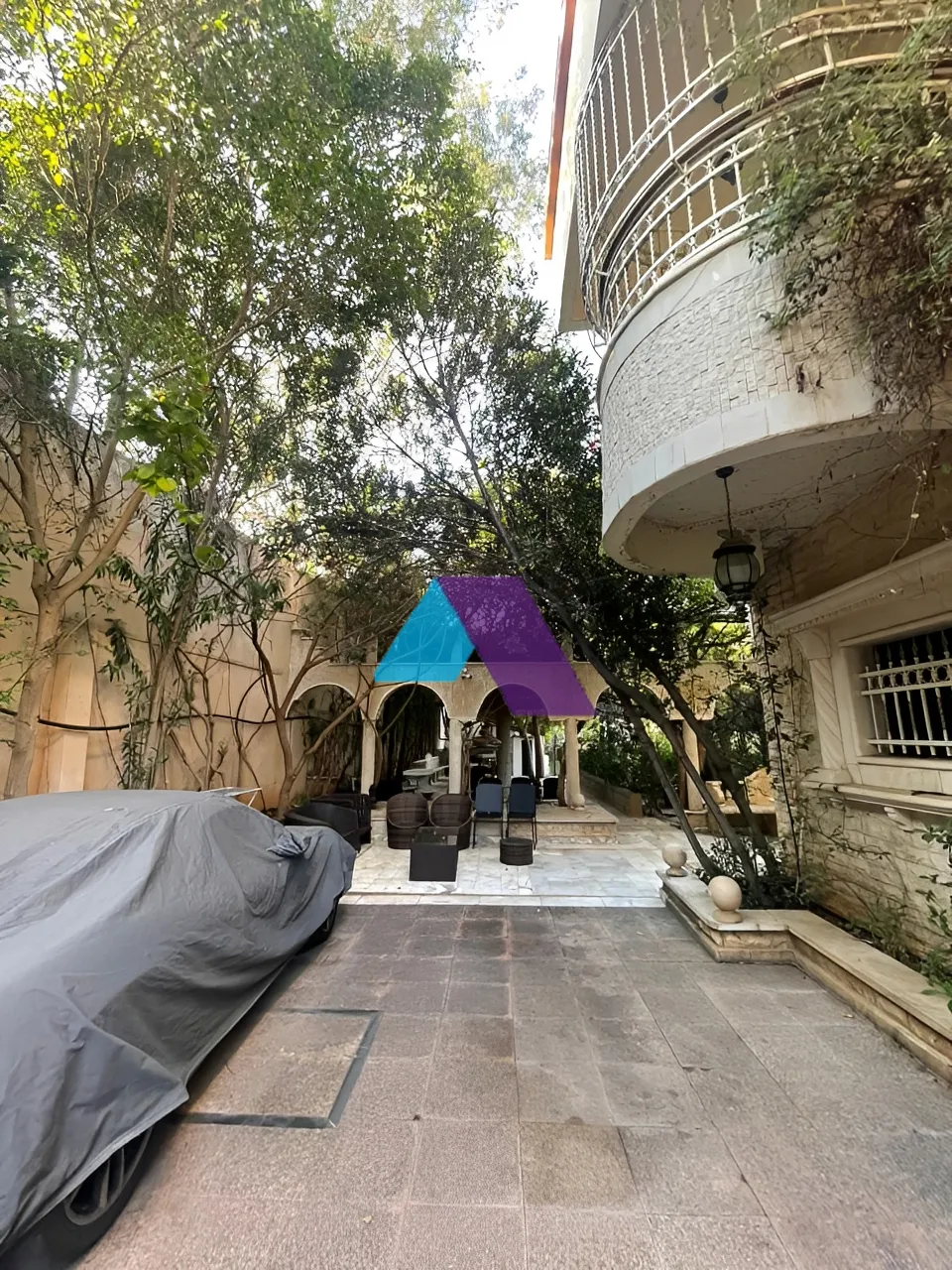 Villa for Sale in Dawhet Aramoun - 4 bed, 12 bath
