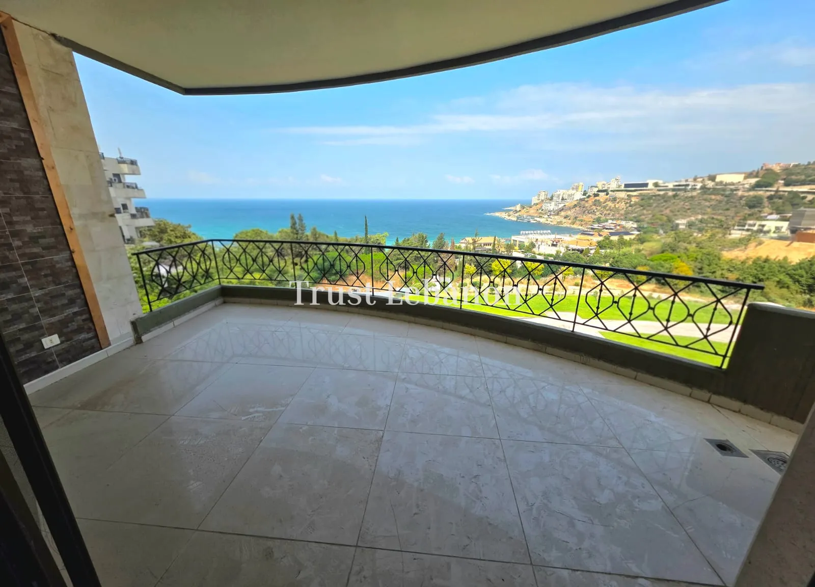 Apartment for Sale in Keserwan Kfarhbab