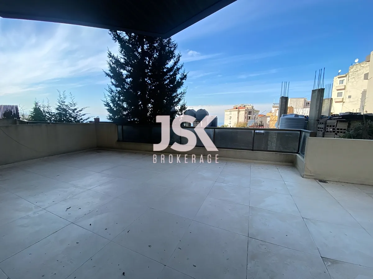 Apartment for Sale in Ain Aar, Lebanon - 2 bed, 2 bath