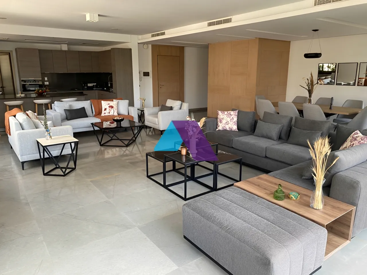 Apartment for rent in Hamra - 3 bed, 4 bath