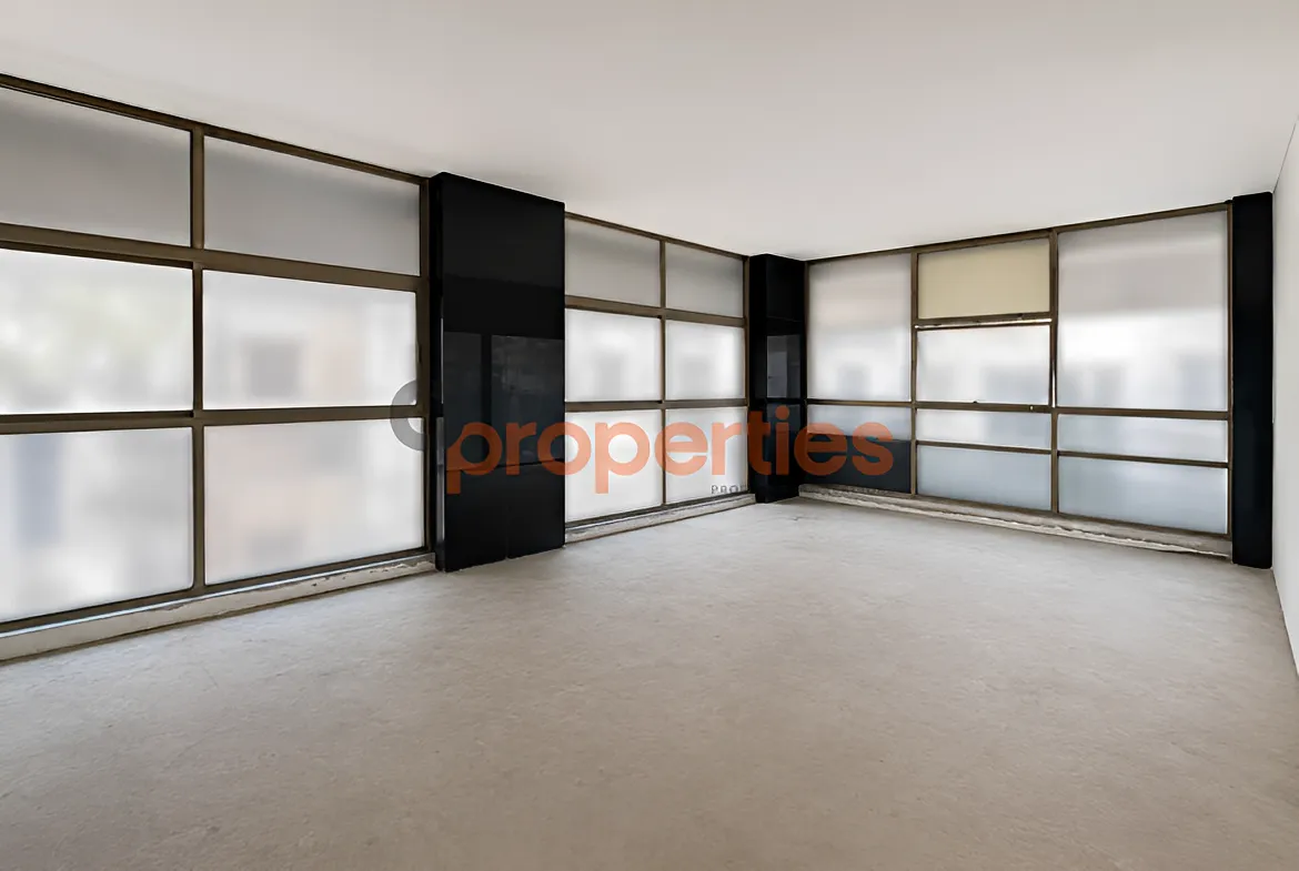 Showroom for Sale in Achrafieh