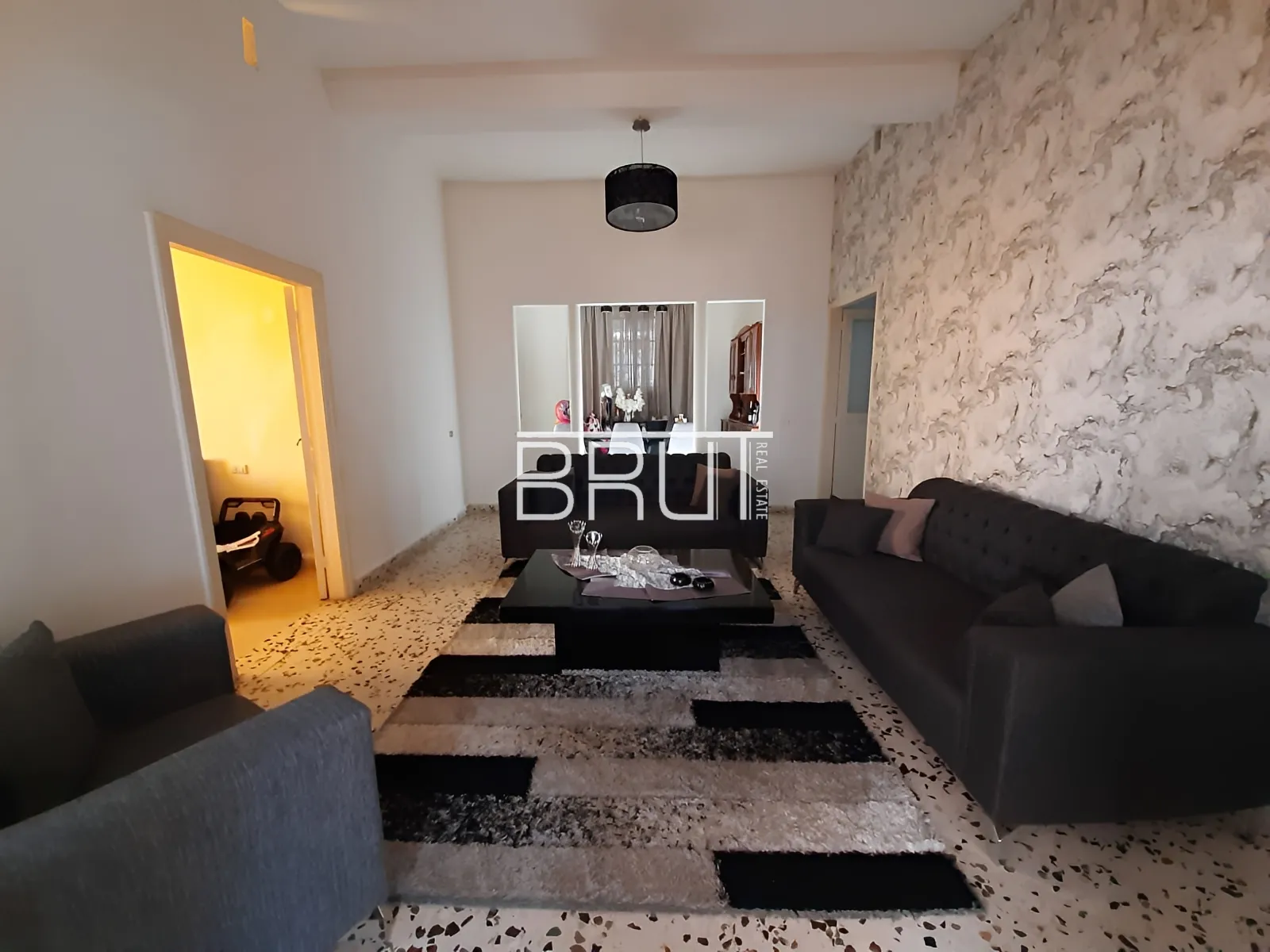 Land for Sale in Kfardebian
