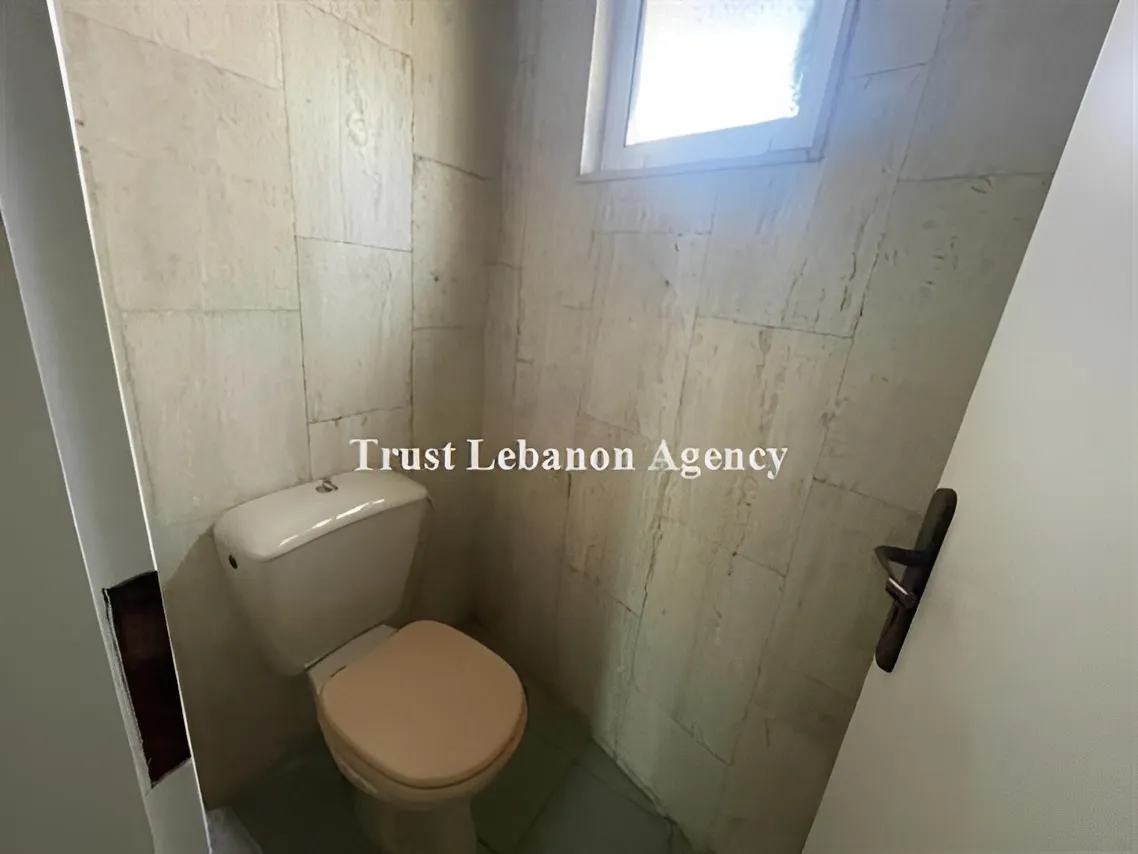 Office for rent in Baabda, Furn Al Chebak