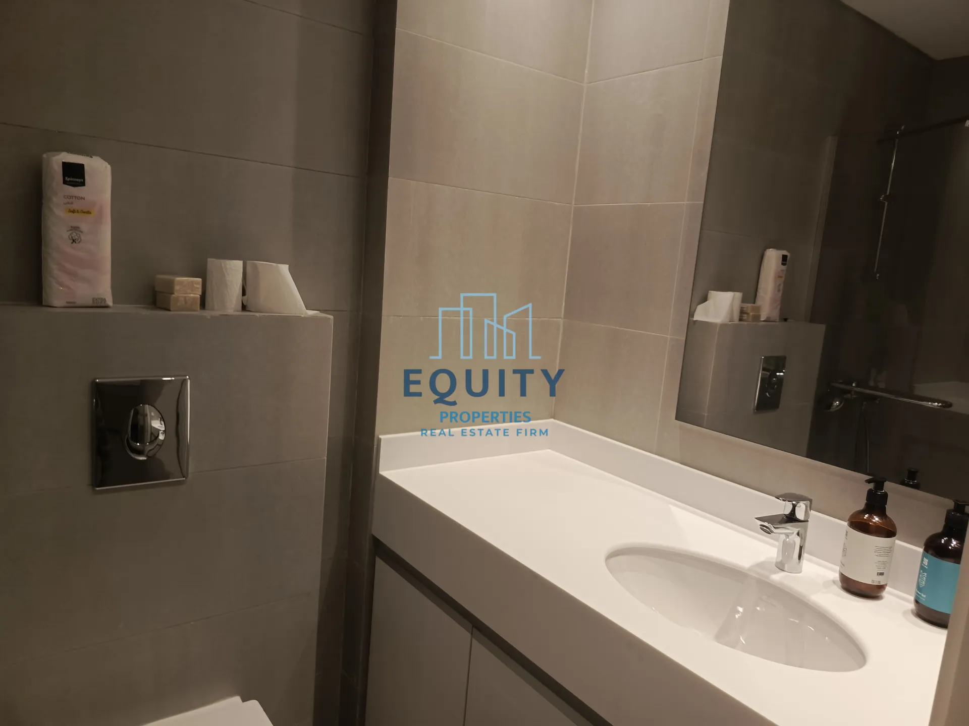 Chalet for sale in Anfeh