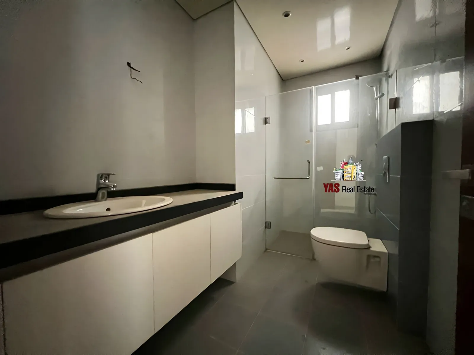 Apartment for Sale in Ballouneh