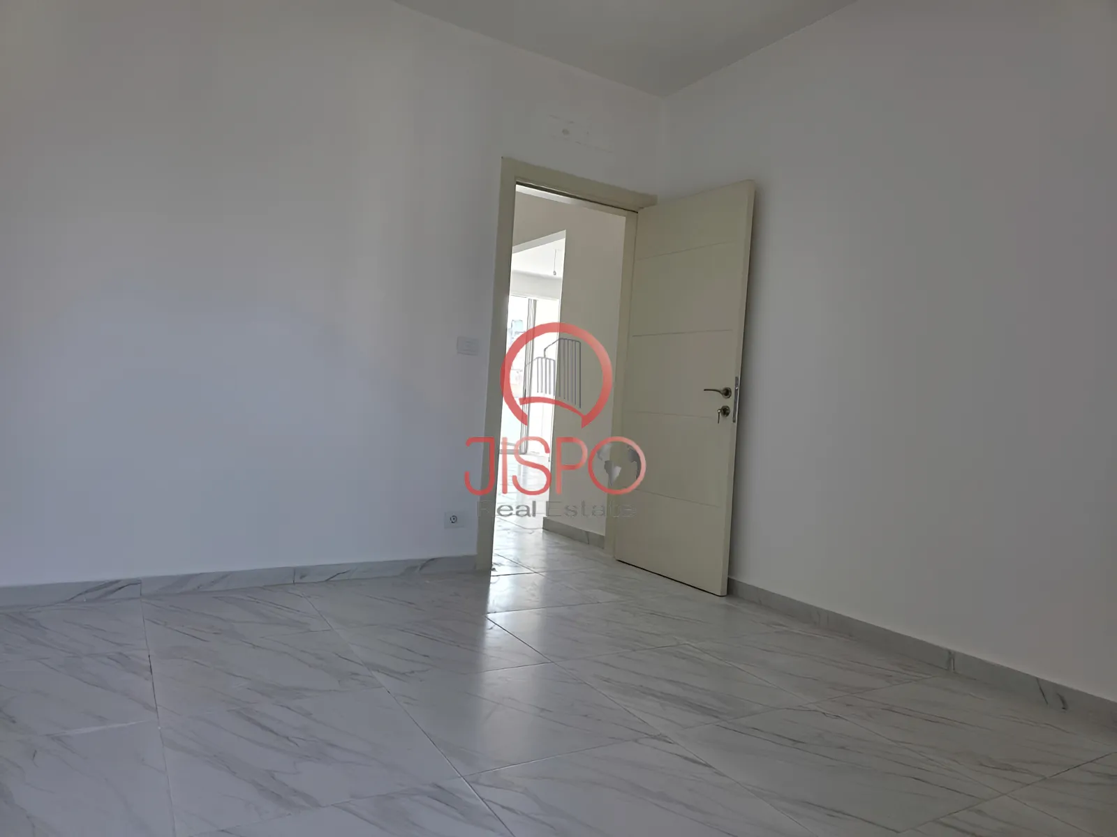 Apartment for Sale in Sioufi