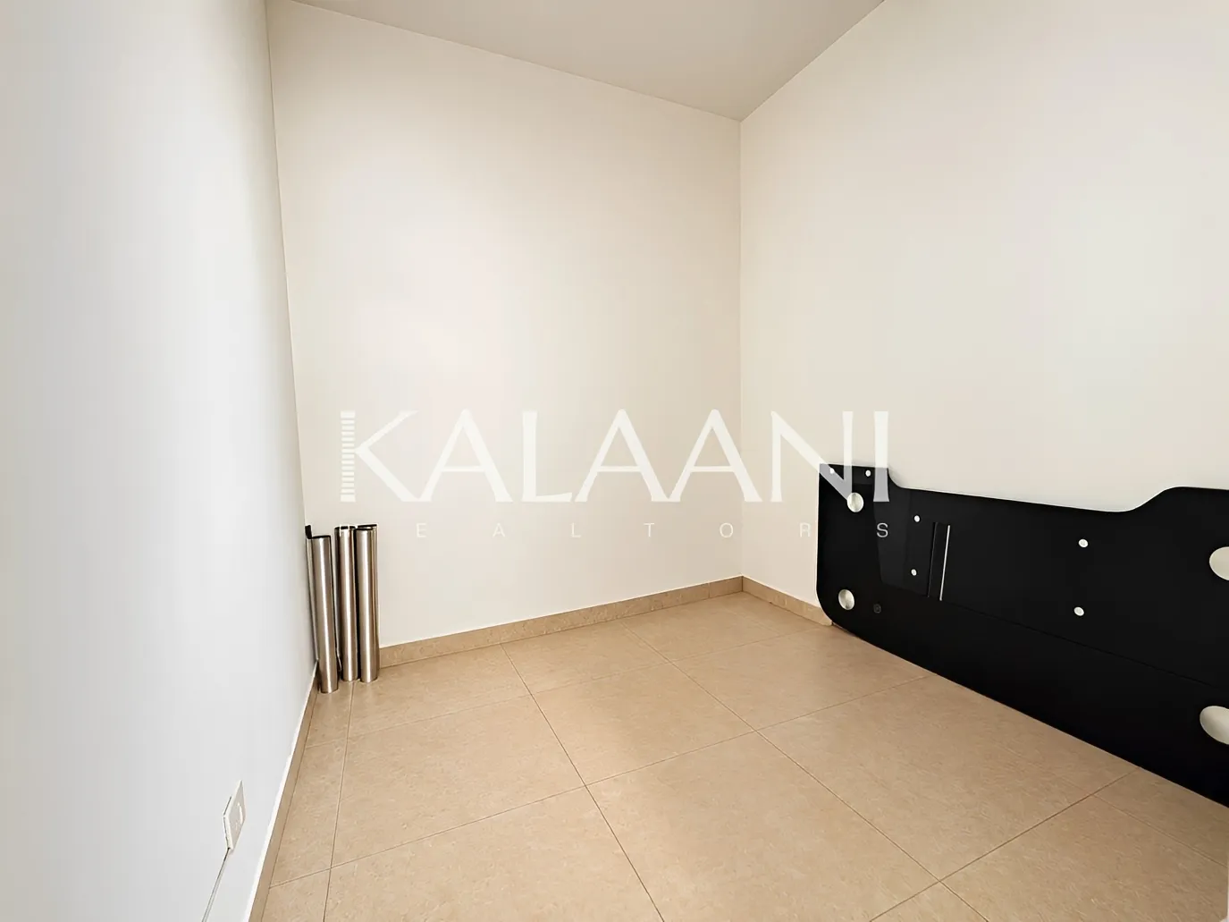 Shop for rent in Jdeideh