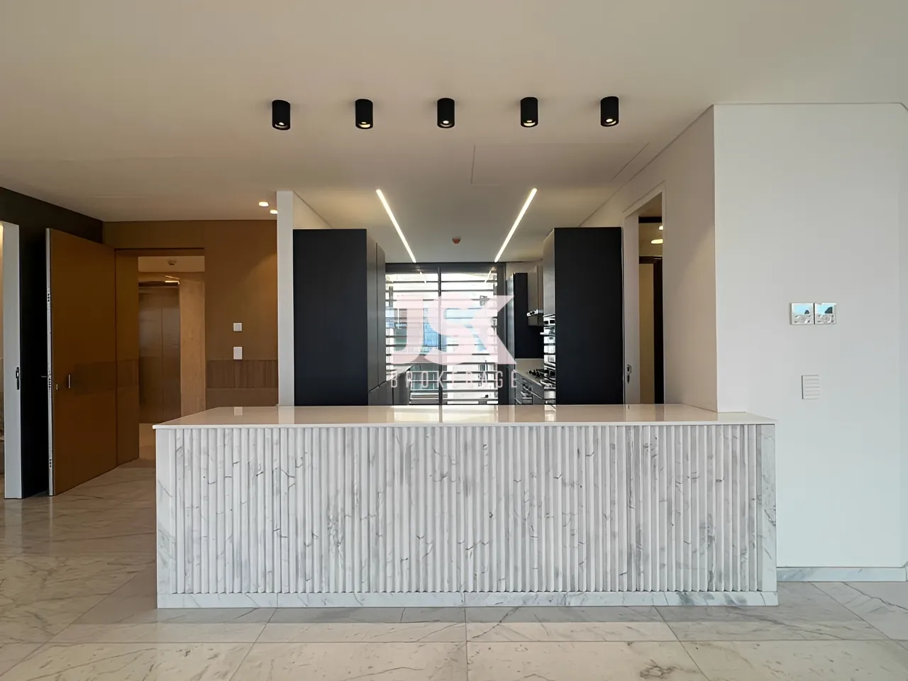 Apartment for Sale in Gemmayzeh - 3 bed, 4 bath