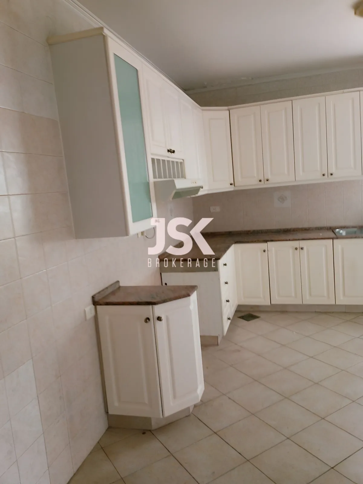 Apartment for Sale in Adma w Dafnah
