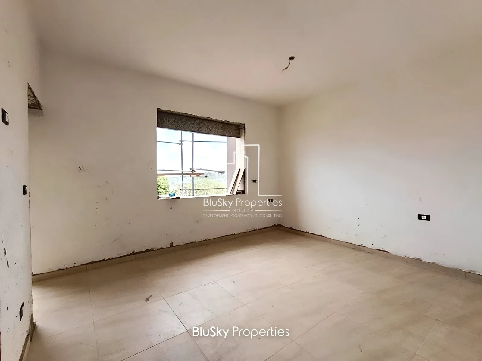 Apartment for Sale in Ghedress