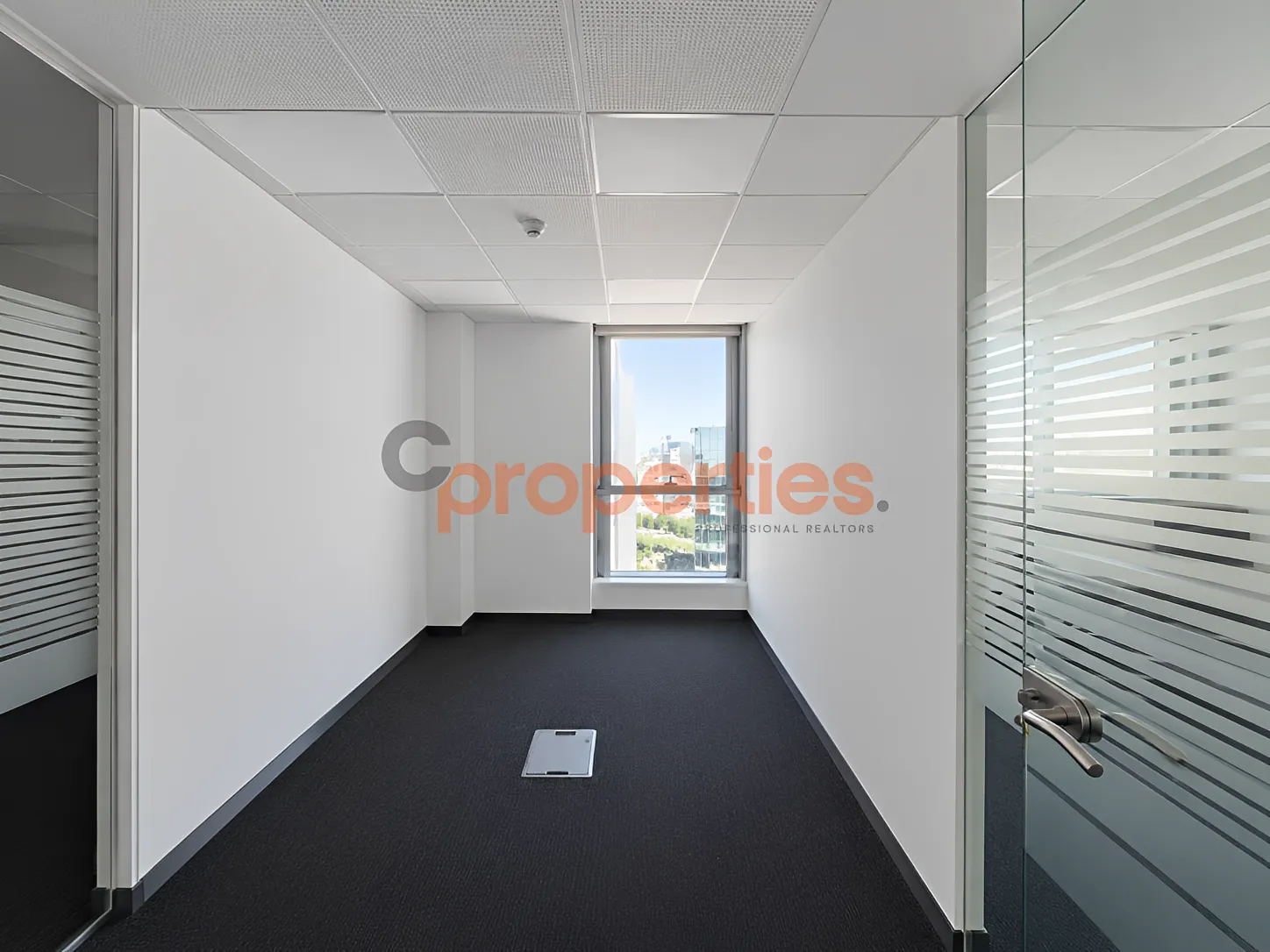 Commercial for rent in Dekwaneh, Lebanon