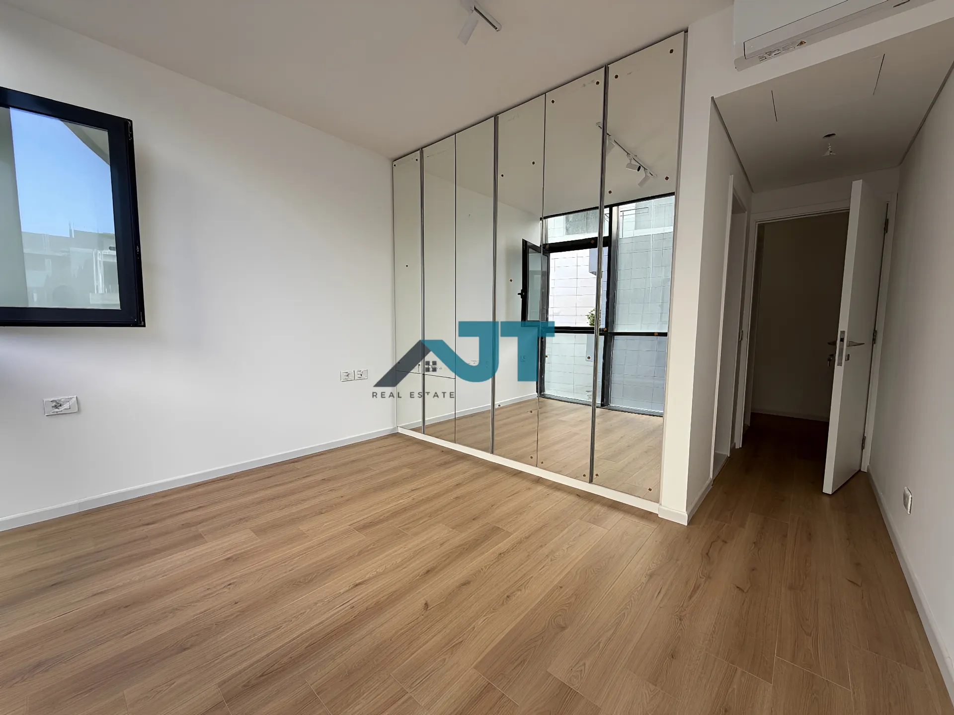 Loft for rent in Gemmayzeh, beirut, lebanon