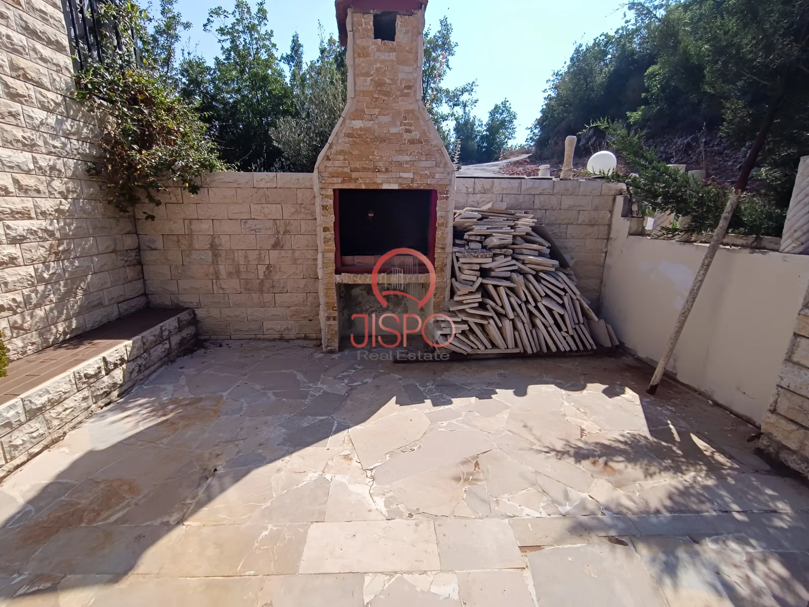 Villa for Sale in Faqra