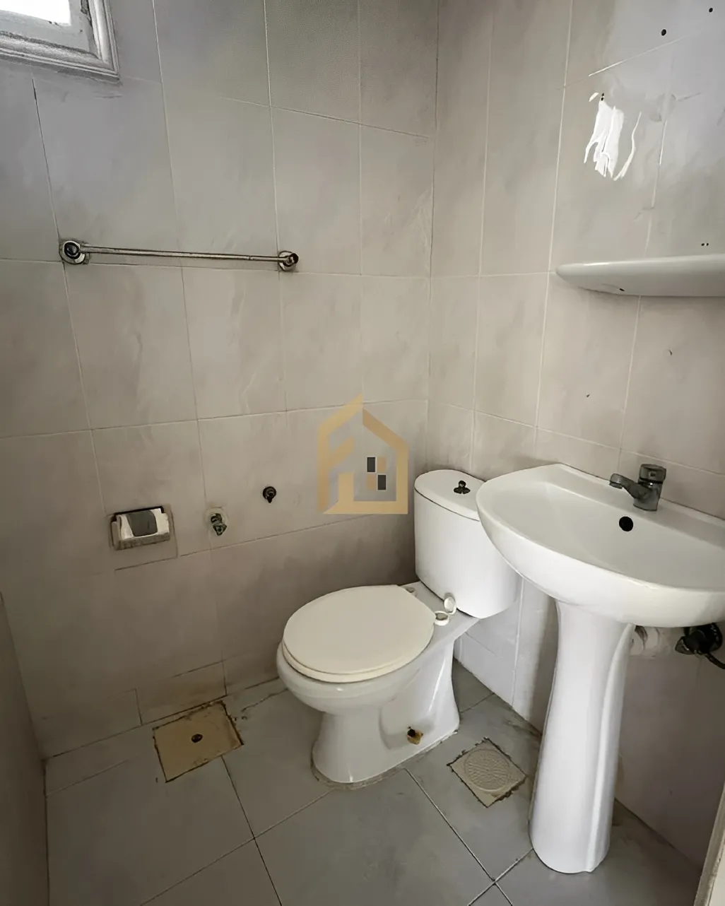 Apartment for Sale in Salim Salam, Bayrut, Lebanon - 4 bed, 2 bath